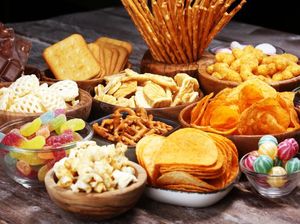 Meski Mengandung Alkohol, Perisa Makanan Halal Dikonsumsi karena Ini