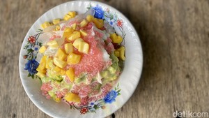 Slurpp! Segarnya Es Teler dan Es Oyen Legendaris di Kemayoran Sejak 1960