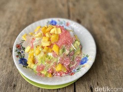 Slurrp! Manis Segar Es Oyen Kepu Sejak 1960 di Kemayoran