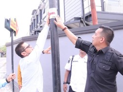Tiang Fiber Optik Tak Berizin di Pekanbaru Disegel, Pemilik Diminta Menghadap