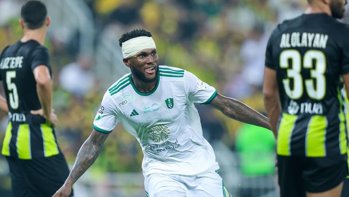 Pekan kesembilan Liga Arab Saudi menggelar Derby Jeddah antara Al Ittihad vs Al Ahli. Laga berlangsung di King Abdullah Sports City, Sabtu (7/10/2023) dini hari WIB.