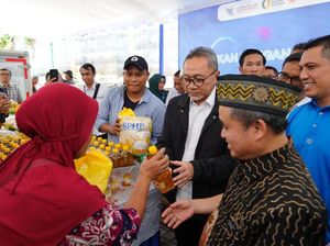 Giliran Warga Semarang yang Dapat Traktiran Bapok dari Zulhas