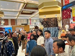 Ditemani Erina, Kaesang Kunjungi Pameran Inacraft di JCC Senayan