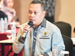 Ketua LSF Sebut Film Ice Cold Tak Ungkap Fakta Baru di Kasus Kopi Sianida Ketua LSF Sebut Film Ice Cold Tak Ungkap Fakta Baru di Kasus Kopi Sianida