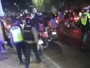 Konvoi Pesilat di Kediri Dibubarkan Polisi