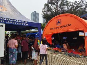 Warga Terdampak Kebakaran 124 Rumah di Jaksel Butuh Kasur hingga Popok Bayi