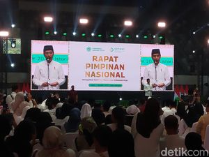 Rapimnas Samawi, Jokowi Lagi-lagi Beri Arahan Pilih Pemimpin Bernyali Rapimnas Samawi, Jokowi Lagi-lagi Beri Arahan Pilih Pemimpin Bernyali