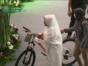 Jokowi Beri 3 Kuis ke Relawan: Apa yang Selalu Bertambah Tidak Berkurang? Jokowi Beri 3 Kuis ke Relawan: Apa yang Selalu Bertambah Tidak Berkurang?