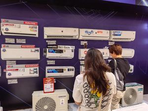 Ingin Rumah Adem? AC SHARP-LG di Transmart Full Day Sale Lagi Diskon Rp 1,5 Juta