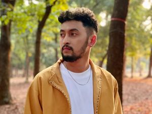 Dari Penyanyi Acara Pernikahan, Andris Digaet Nyanyikan Ulang Single Milik Tito Soemarsono