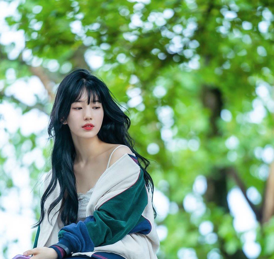 Bae Suzy di drama Korea Doona!