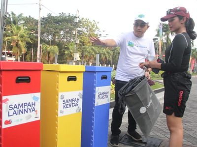 Edukasi Masyarakat Pentingnya Memilah Sampah