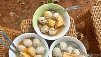 Gurih Nikmat Bakso Pak Mbedud yang Terkenal di Taman Gandaria