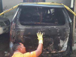 Mobil Ketua LPA Labuhanbatu Diduga Dibakar OTK
