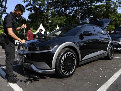 Ratusan Mobil Listrik Disiapkan untuk KTT AIS Forum 2023 di Bali