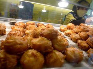 Siapa Sangka Jualan Pisang Goreng Omzetnya Ratusan Juta Perbulan Siapa Sangka Jualan Pisang Goreng Omzetnya Ratusan Juta Perbulan