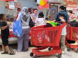 Belanja Bulanan di Transmart Full Day Sale, Pembeli Dapat Banyak Diskon