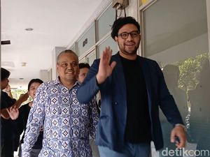 Pengacara Bicara Peluang Ammar Zoni Bebas Lebih Cepat Pengacara Bicara Peluang Ammar Zoni Bebas Lebih Cepat