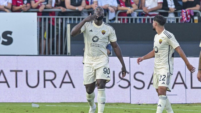 Cagliari Vs Roma: Lukaku 2 Gol, Giallorossi Menang 4-1