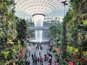 Biar Nggak Mati Gaya di Bandara Changi Singapura Biar Nggak Mati Gaya di Bandara Changi Singapura