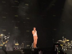 Kesan Penonton Charlie Puth Usai Koser: Seru & Spektakuler!