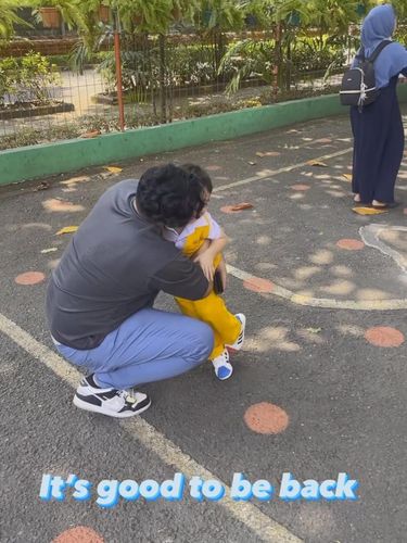 Detik-detik Ammar Zoni Lepas Rindu ke Anak Usai Bebas
