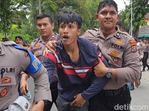 Eksekusi Rumah Warga di Medan Ricuh, Juru Sita-Polisi Cekcok dengan Pemilik Eksekusi Rumah Warga di Medan Ricuh, Juru Sita-Polisi Cekcok dengan Pemilik