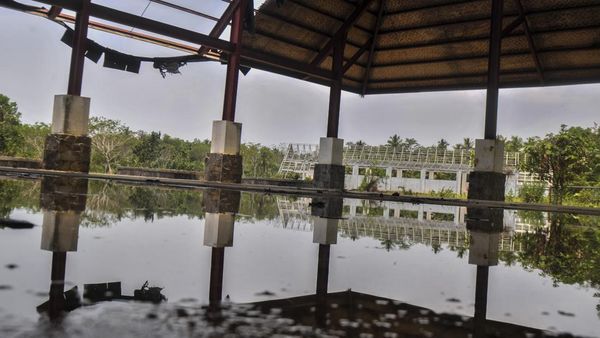Potret Gedung KSPN Tanjung Lesung yang Terbengkalai
