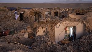 Gempa Dahsyat Guncang Afghanistan Tewaskan 2.445 Jiwa