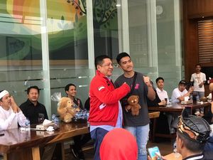 Kaesang Sambangi Rumah Relawan Jokowi di Bandung, Kader PSI Bertambah