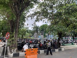 Tarif Parkir Motor di Denpasar Jadi Rp 2 Ribu, Tukang Parkir Dikumpulkan