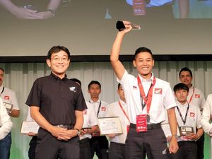 Montir Motor Asal Magelang Juara Dunia Ajang Kompetisi Reguler Honda