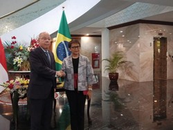 Menlu RI dan Brasil Teken Plan of Action Perkuat Kerja Sama Digital-Pangan