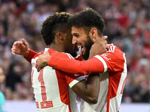 Hasil Bayern Vs Freiburg: Kingsley Coman Brace, Die Roten Menang 3-0 Hasil Bayern Vs Freiburg: Kingsley Coman Brace, Die Roten Menang 3-0