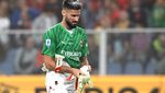 Foto Aksi Giroud Jadi Kiper