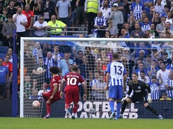 Namun dua gol Mohamed Salah di menit ke-40 dan 46 membawa Liverpool berbalik unggul saat turun minum. AP/Alberto Pezzali  