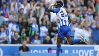 Bermain di Amex Stadium, Minggu (8/10/2023), Brighton memimpin lebih dulu lewat Simon Adingra di menit ke-20. Action Images via Reuters/Peter Cziborra  