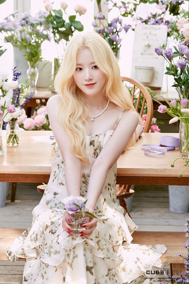 Potret Shuhua (G) I-DLE untuk comeback Nude/ Foto: instagram.com/official_g_i_dle Potret Shuhua (G) I-DLE untuk comeback Nude