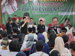 Relawan Perisai Prabowo Deklarasi Dukung Prabowo Sebagai Capres