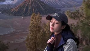 Gaya Rombongan Selebgram Douyin China Liburan ke Bromo yang Viral di TikTok