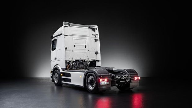 eActros 600 Sattelzugmaschine - zero-emission; CO2-neutral; electric; battery; e-mobility; e-truck; Weltpremiere; Mercedes-Benz eActros 600 Sattelzugmaschine - zero-emission; CO2-neutral; electric; battery; e-mobility; e-truck; Weltpremiere; Mercedes-Benz