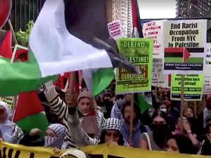 Aksi Demo Bela Palestina Penuhi Jalanan di New York