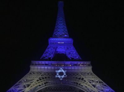 Bentuk Dukungan, Menara Eiffel Disinari Bendera Israel