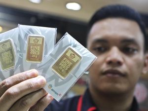 Bisa Sambil Rebahan, Ini Cara Aman Nabung Emas dari Rumah