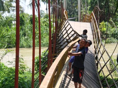 Penampakan Jembatan Gantung Putus di Aceh