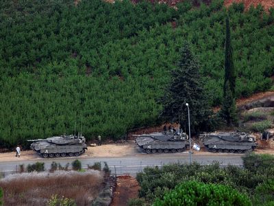 Ketegangan Meningkat, Tank-tank Israel Dikerahkan ke Perbatasan Lebanon