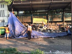 3 Hari Dikeruk, Sampah Masih Menumpuk di Depo Kotabaru Jogja