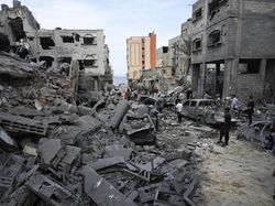 Israel Serang Kompleks Sekolah di Gaza, 17 Orang Tewas