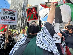 Massa Pro-Palestina Demo Konsulat Jenderal Israel di New York Massa Pro-Palestina Demo Konsulat Jenderal Israel di New York
