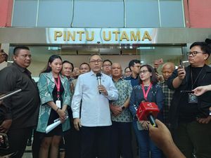 Zulhas Sebut Baju Bekas Impor Sampah Luar Negeri, Mau Dibakar Jumat Ini! Zulhas Sebut Baju Bekas Impor Sampah Luar Negeri, Mau Dibakar Jumat Ini!